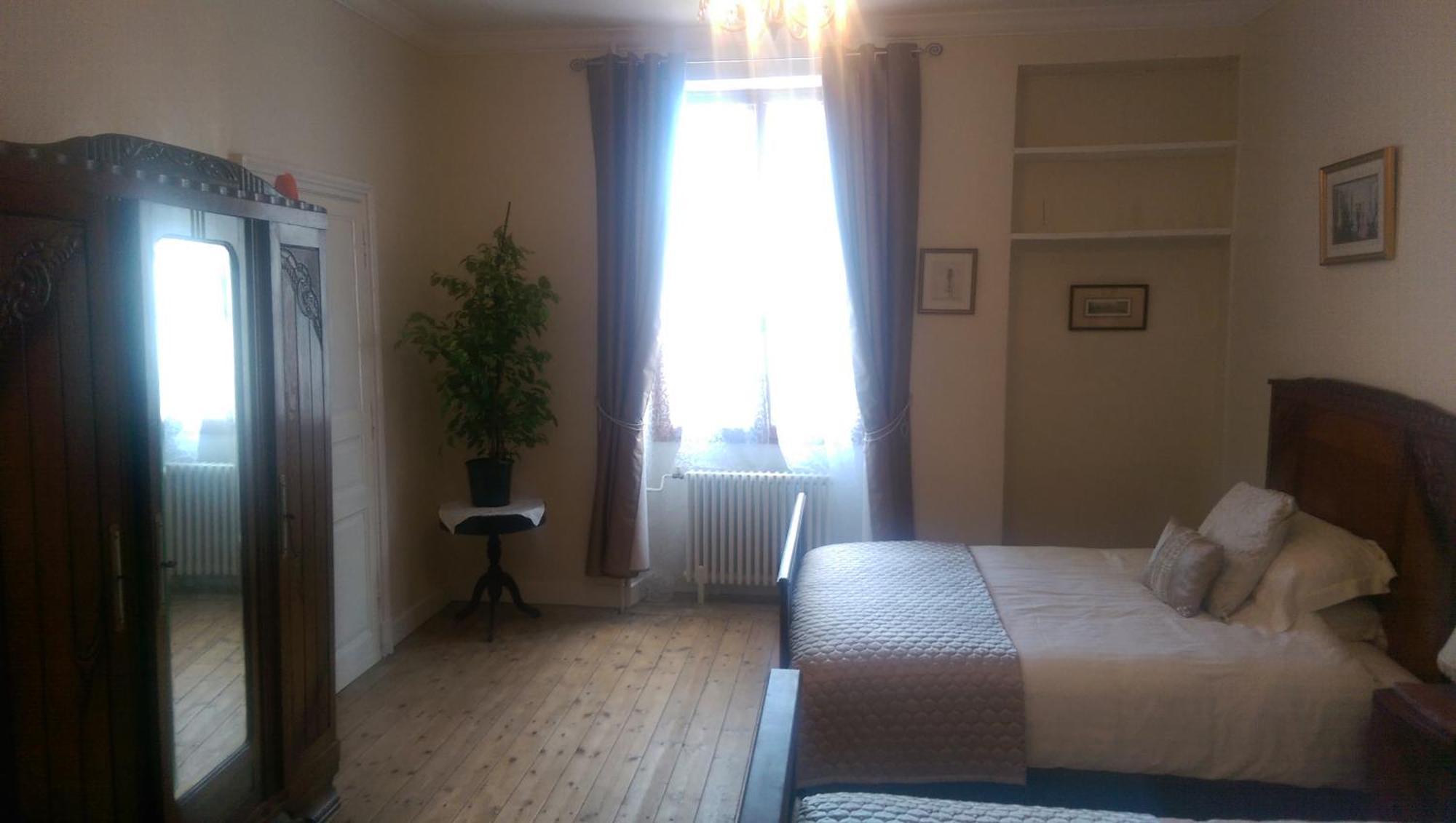 Vingt Grand Rue Bed & Breakfast Champagne-Mouton Room photo